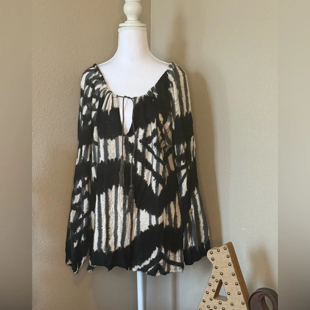 Free People/OneTeaspoon Black & Cream Santarini Peasant Blouse | Size XS - Picture 2 of 6